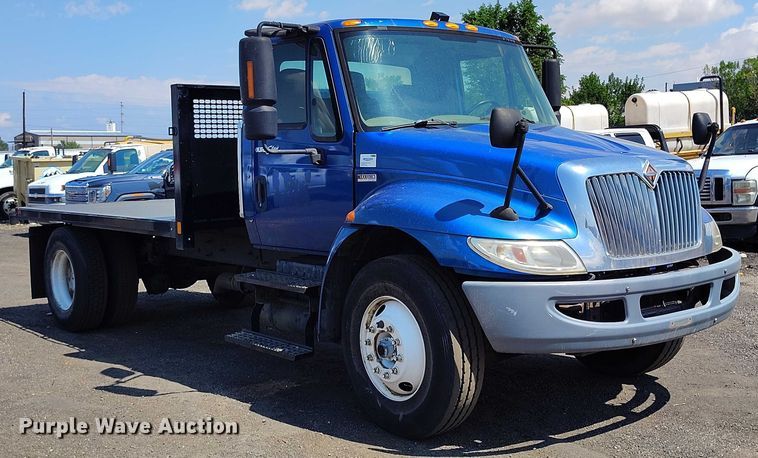 image for item IP9659 2012 International 4300 DuraStar flatbed truck