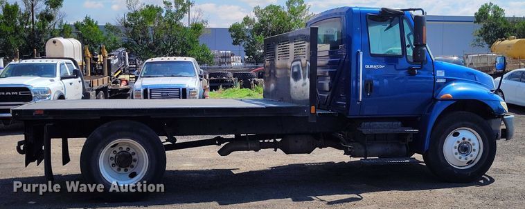image for item IP9659 2012 International 4300 DuraStar flatbed truck