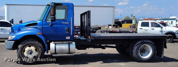 image for item IP9659 2012 International 4300 DuraStar flatbed truck