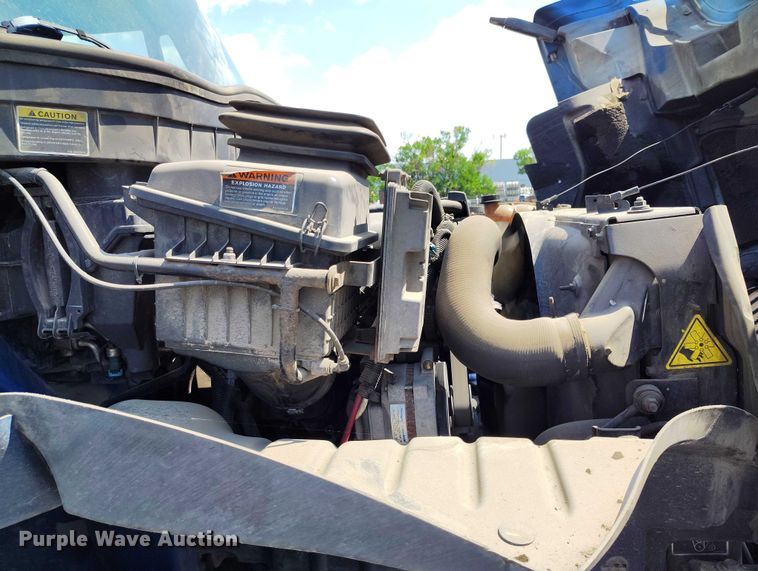 image for item IP9659 2012 International 4300 DuraStar flatbed truck