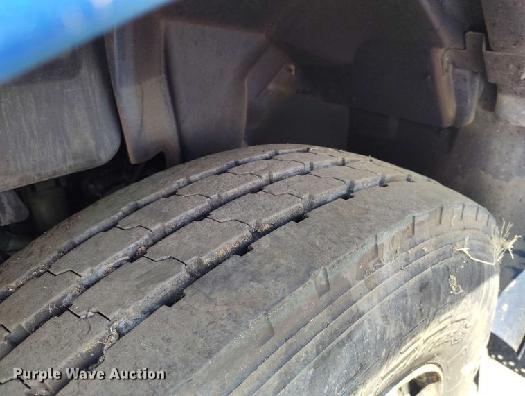 image for item IP9659 2012 International 4300 DuraStar flatbed truck