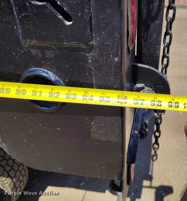 image for item IP9661 2002 Chevrolet Silverado 3500 Crew Cab dump bed pickup truck