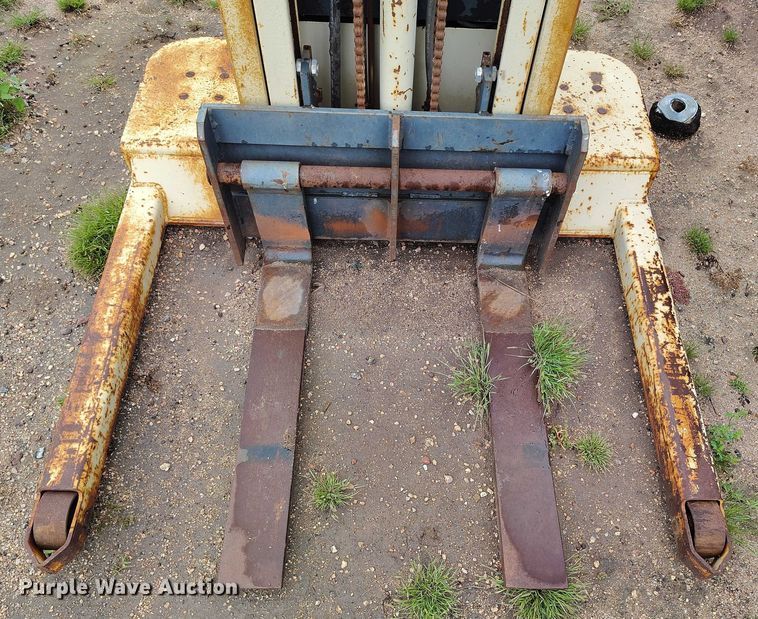 image for item IP9682 Crown 15MT order picker