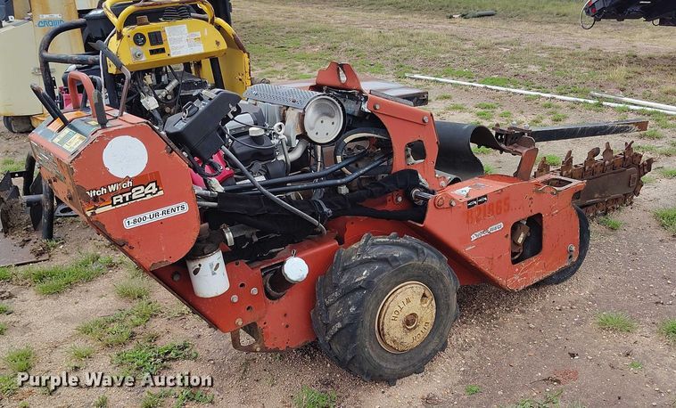 image for item IP9684 2010 Ditch Witch RT24 trencher