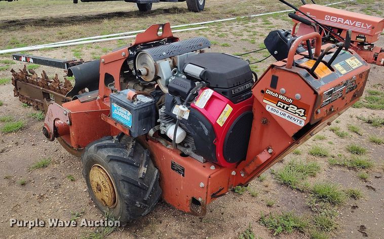 image for item IP9684 2010 Ditch Witch RT24 trencher