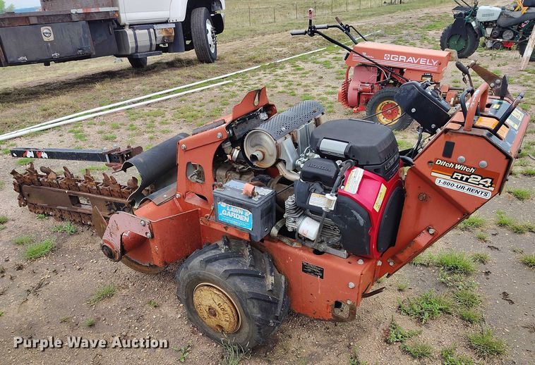 image for item IP9684 2010 Ditch Witch RT24 trencher