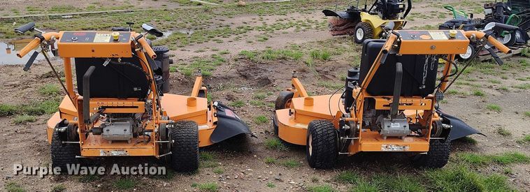 image for item IP9687 (2) Scag SW48V-14FS ZTR lawn mowers