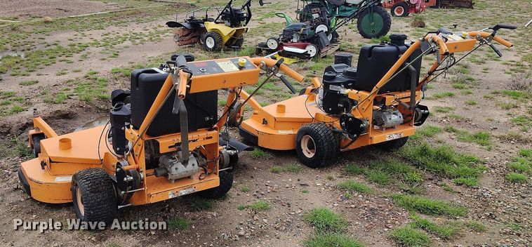 image for item IP9687 (2) Scag SW48V-14FS ZTR lawn mowers