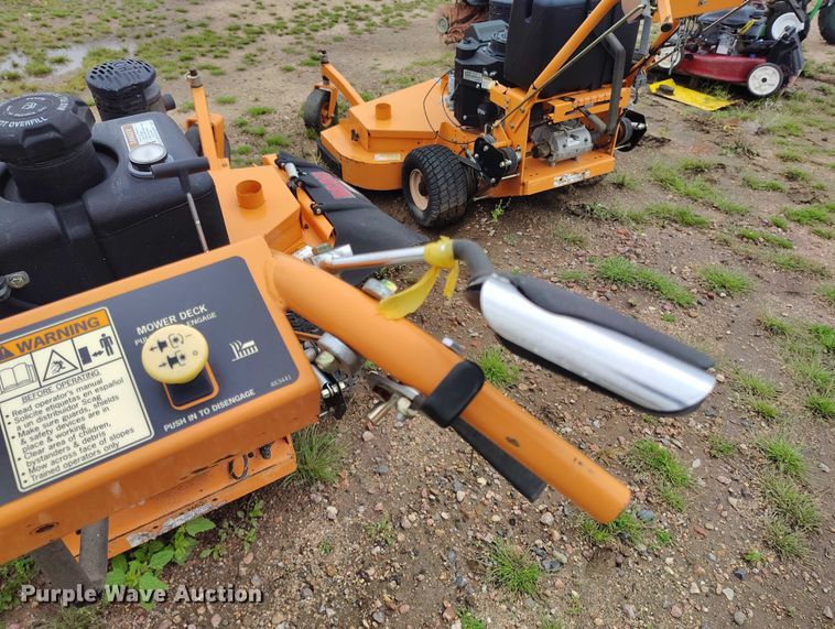 image for item IP9687 (2) Scag SW48V-14FS ZTR lawn mowers