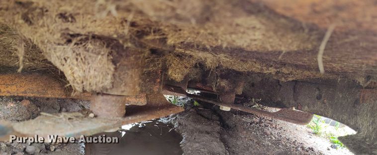 image for item IP9687 (2) Scag SW48V-14FS ZTR lawn mowers