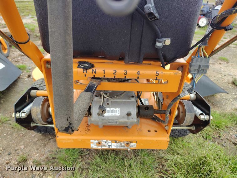 image for item IP9687 (2) Scag SW48V-14FS ZTR lawn mowers