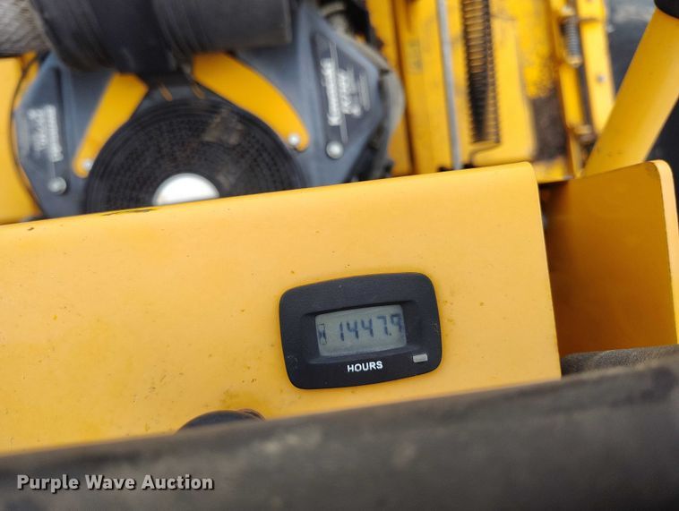 image for item IP9688 (2) 2018 Wright WSTX52SFX730E2A ZTR lawn mowers