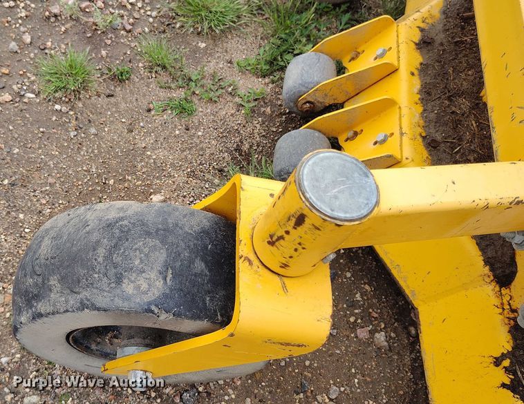 image for item IP9688 (2) 2018 Wright WSTX52SFX730E2A ZTR lawn mowers