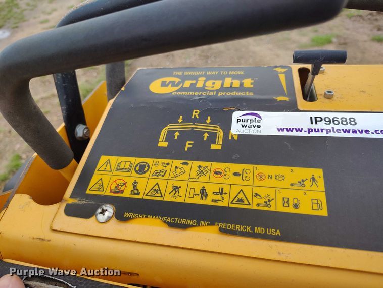 image for item IP9688 (2) 2018 Wright WSTX52SFX730E2A ZTR lawn mowers