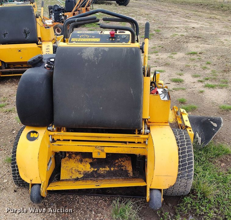 image for item IP9688 (2) 2018 Wright WSTX52SFX730E2A ZTR lawn mowers