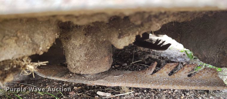 image for item IP9688 (2) 2018 Wright WSTX52SFX730E2A ZTR lawn mowers