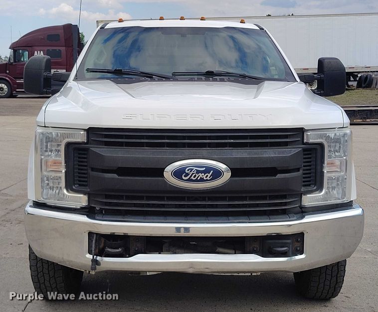 image for item IP9690 2017 Ford F350 Super Duty XL Crew Cab flatbed truck