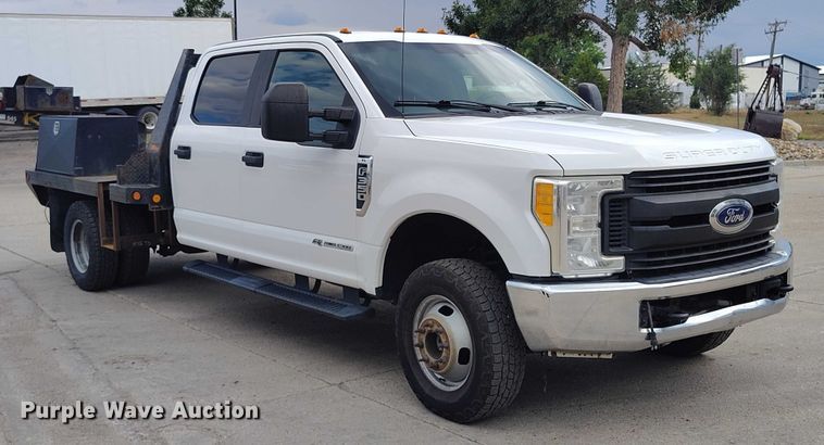 image for item IP9690 2017 Ford F350 Super Duty XL Crew Cab flatbed truck