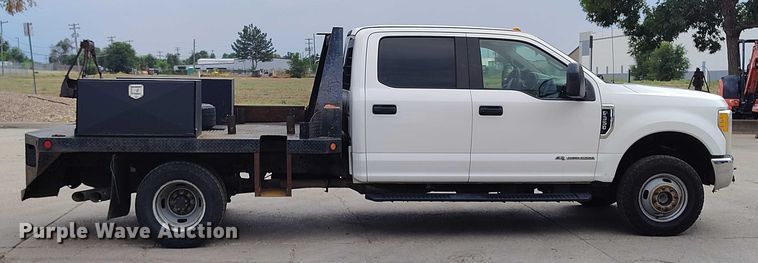 image for item IP9690 2017 Ford F350 Super Duty XL Crew Cab flatbed truck