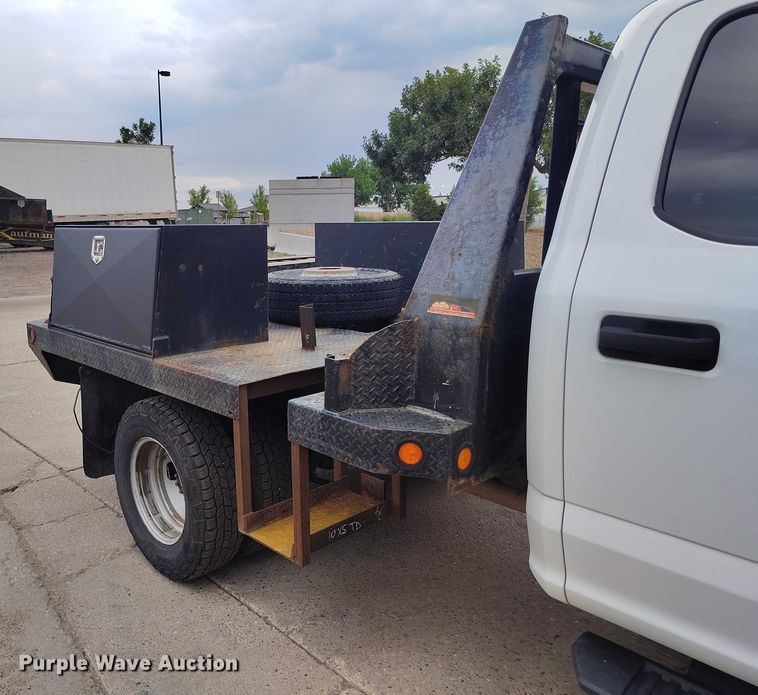 image for item IP9690 2017 Ford F350 Super Duty XL Crew Cab flatbed truck