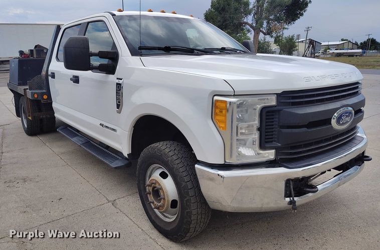 image for item IP9690 2017 Ford F350 Super Duty XL Crew Cab flatbed truck