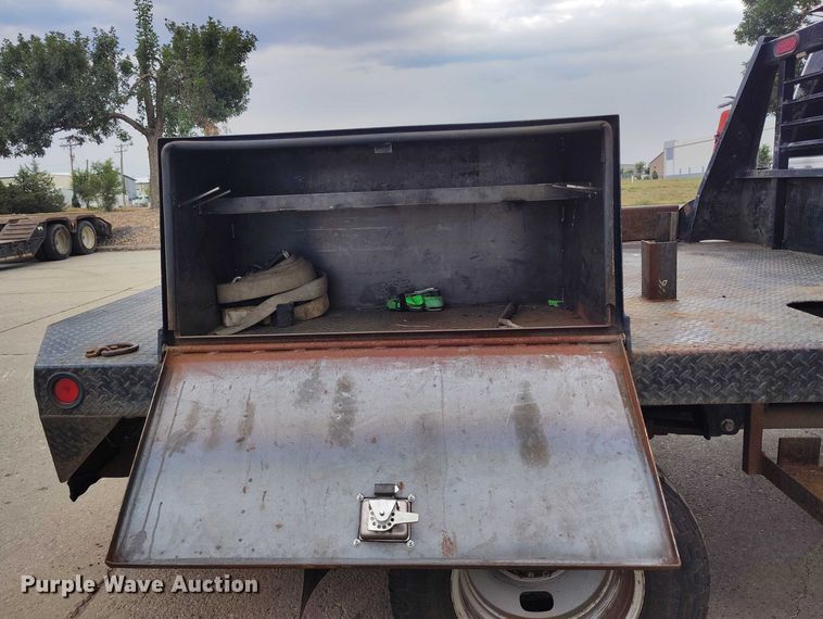 image for item IP9690 2017 Ford F350 Super Duty XL Crew Cab flatbed truck