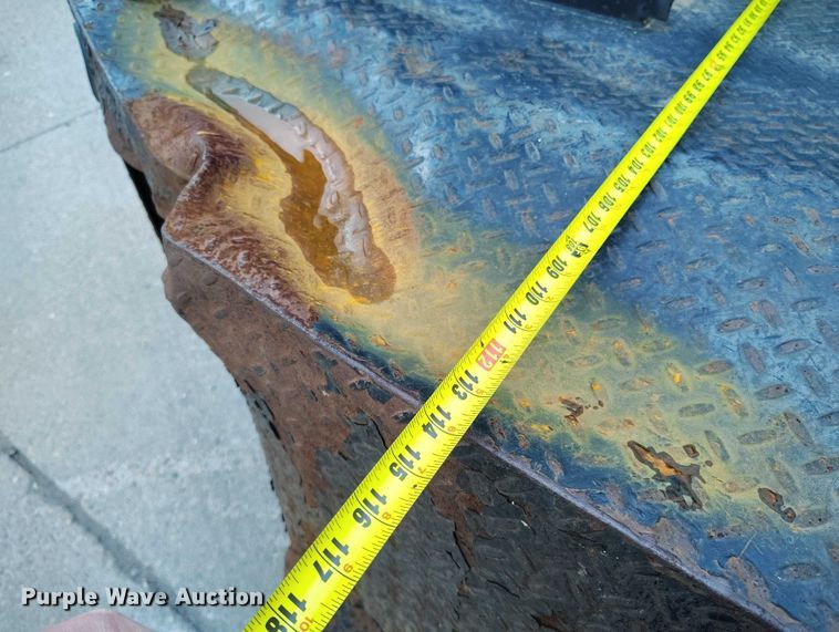 image for item IP9690 2017 Ford F350 Super Duty XL Crew Cab flatbed truck