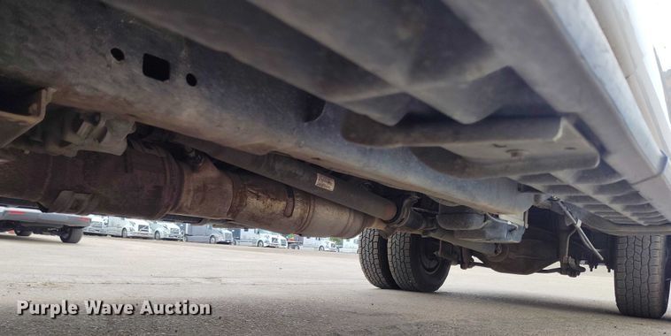 image for item IP9690 2017 Ford F350 Super Duty XL Crew Cab flatbed truck