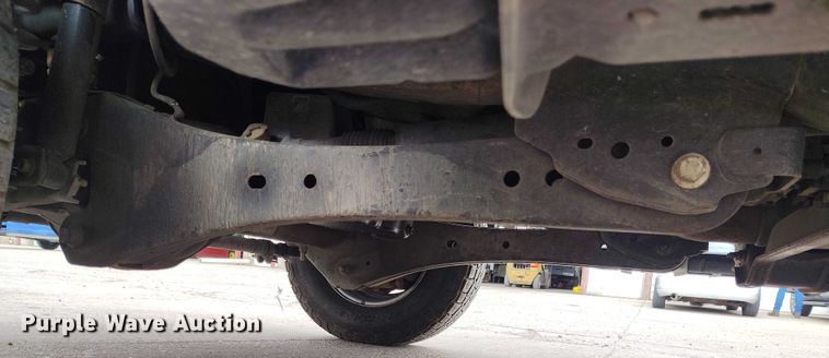 image for item IP9690 2017 Ford F350 Super Duty XL Crew Cab flatbed truck