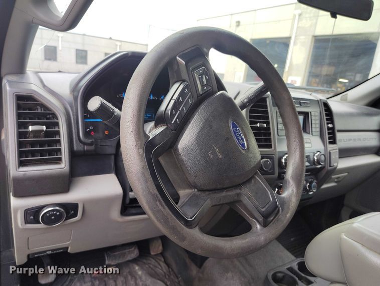 image for item IP9690 2017 Ford F350 Super Duty XL Crew Cab flatbed truck