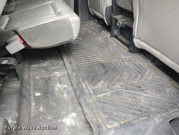 image for item IP9690 2017 Ford F350 Super Duty XL Crew Cab flatbed truck