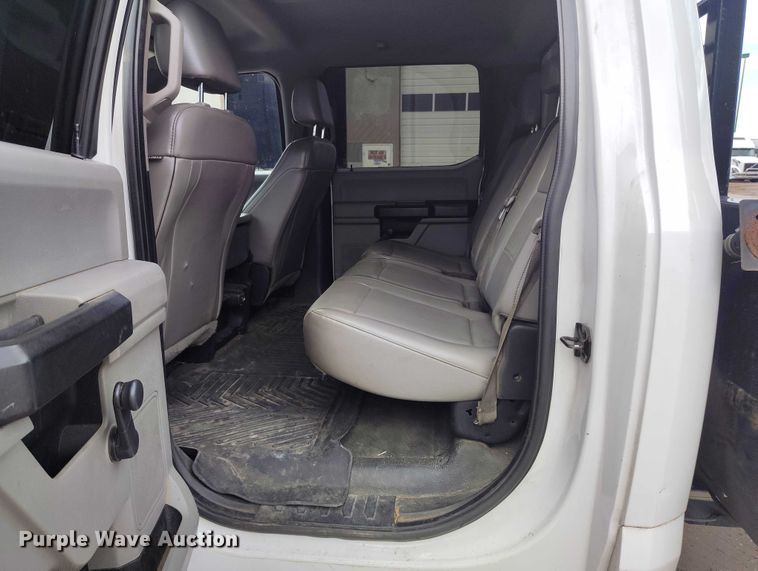 image for item IP9690 2017 Ford F350 Super Duty XL Crew Cab flatbed truck