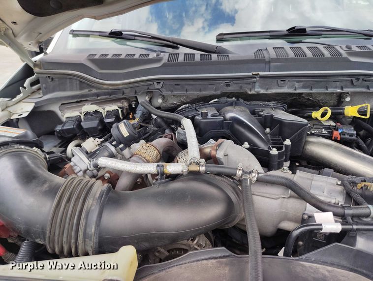 image for item IP9690 2017 Ford F350 Super Duty XL Crew Cab flatbed truck