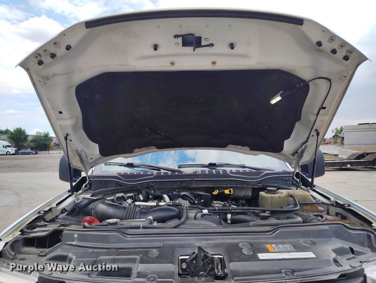 image for item IP9690 2017 Ford F350 Super Duty XL Crew Cab flatbed truck