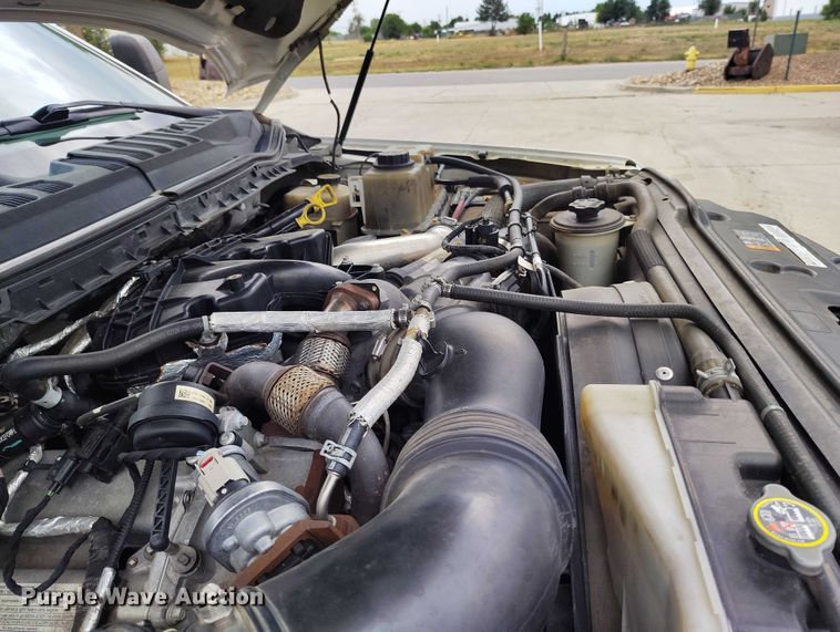 image for item IP9690 2017 Ford F350 Super Duty XL Crew Cab flatbed truck