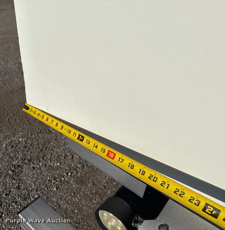 image for item NU9555 2018 Ford E450 Super Duty refrigerated delivery van