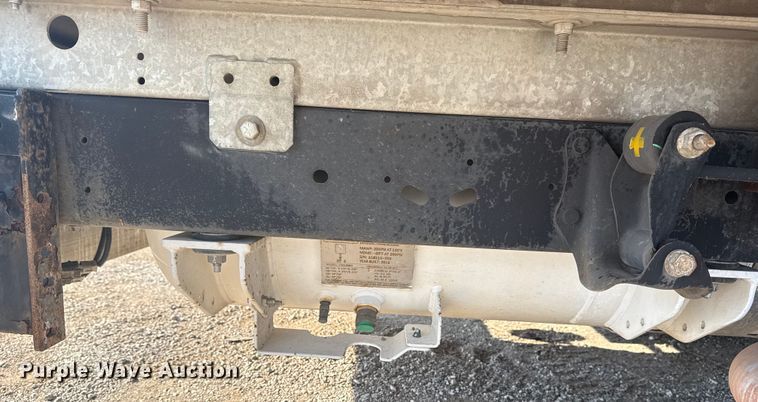 image for item NU9555 2018 Ford E450 Super Duty refrigerated delivery van