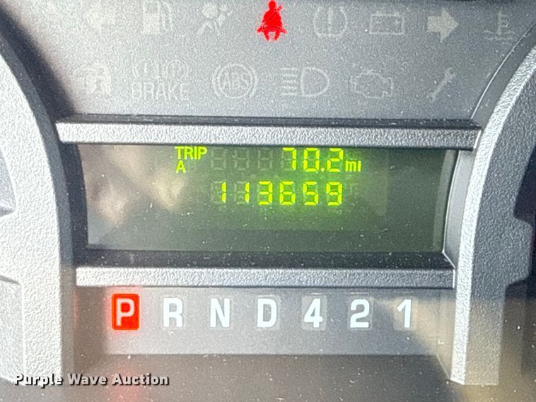 image for item NU9555 2018 Ford E450 Super Duty refrigerated delivery van