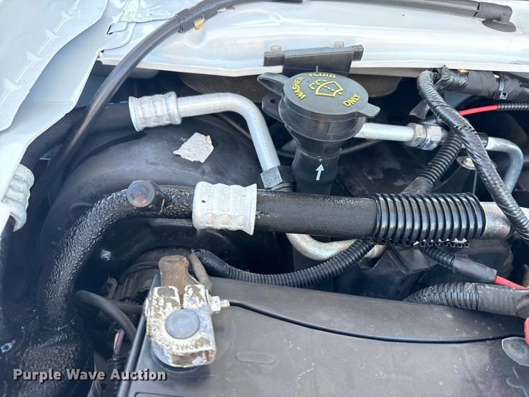 image for item NU9555 2018 Ford E450 Super Duty refrigerated delivery van