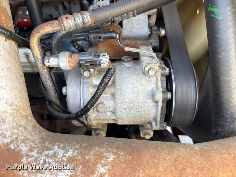 image for item NU9557 2001 Ford F650 Super Duty box truck