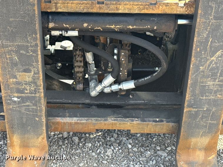 image for item NU9560 2005 Toyota 7FGU24 forklift