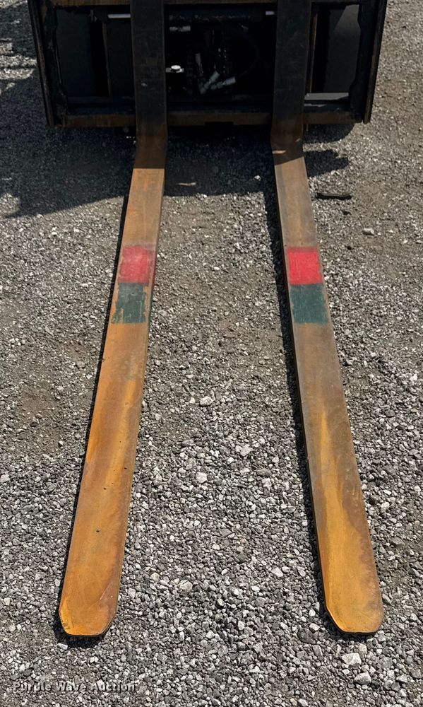 image for item NU9560 2005 Toyota 7FGU24 forklift