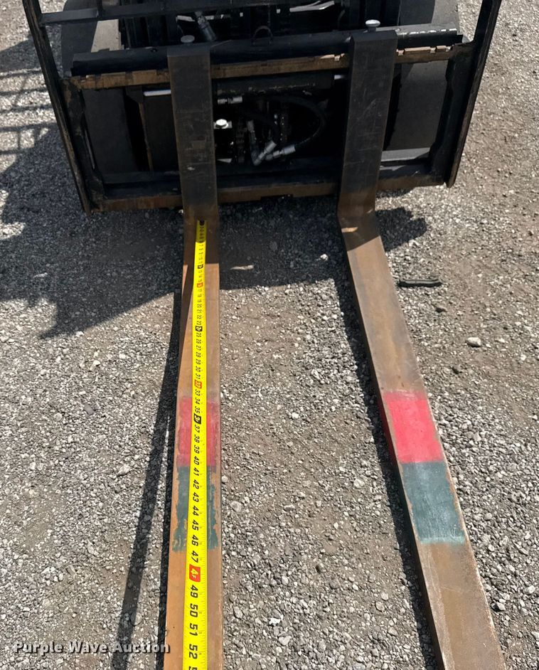 image for item NU9560 2005 Toyota 7FGU24 forklift