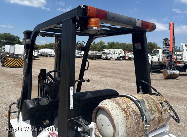 image for item NU9560 2005 Toyota 7FGU24 forklift