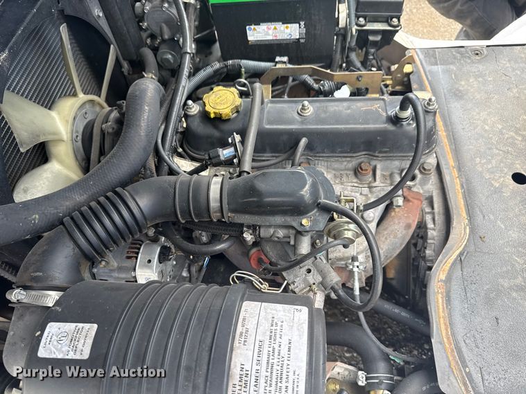 image for item NU9560 2005 Toyota 7FGU24 forklift