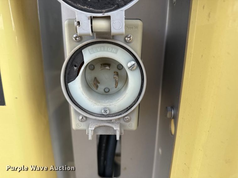 image for item NU9570 2022 Ford E450 Super Duty delivery truck