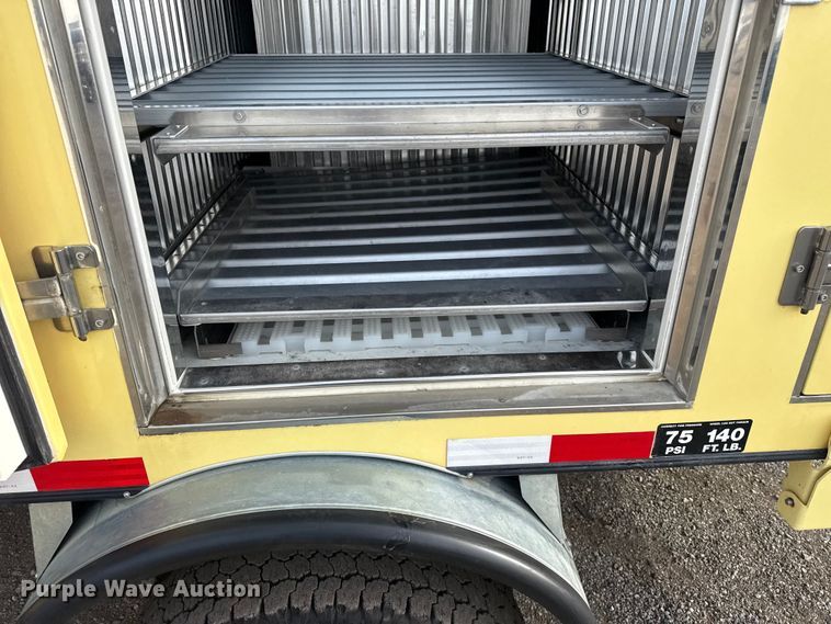 image for item NU9570 2022 Ford E450 Super Duty delivery truck