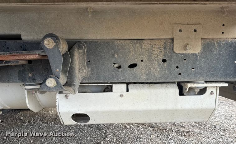 image for item NU9570 2022 Ford E450 Super Duty delivery truck