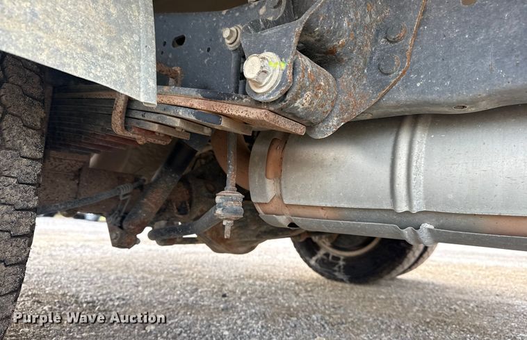 image for item NU9570 2022 Ford E450 Super Duty delivery truck