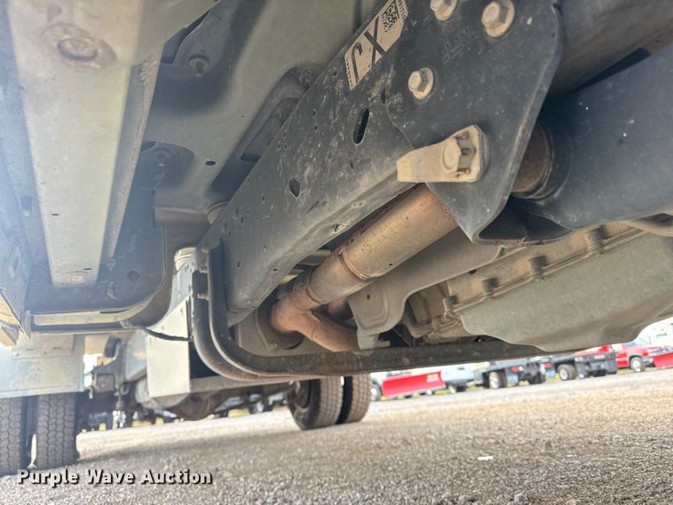 image for item NU9570 2022 Ford E450 Super Duty delivery truck